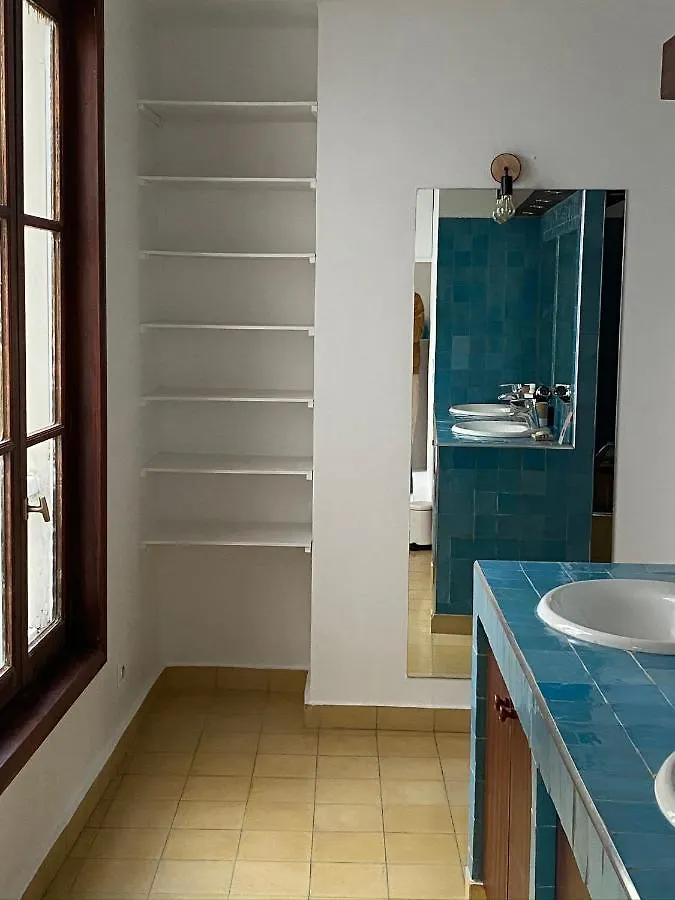 M-otel Guest house *